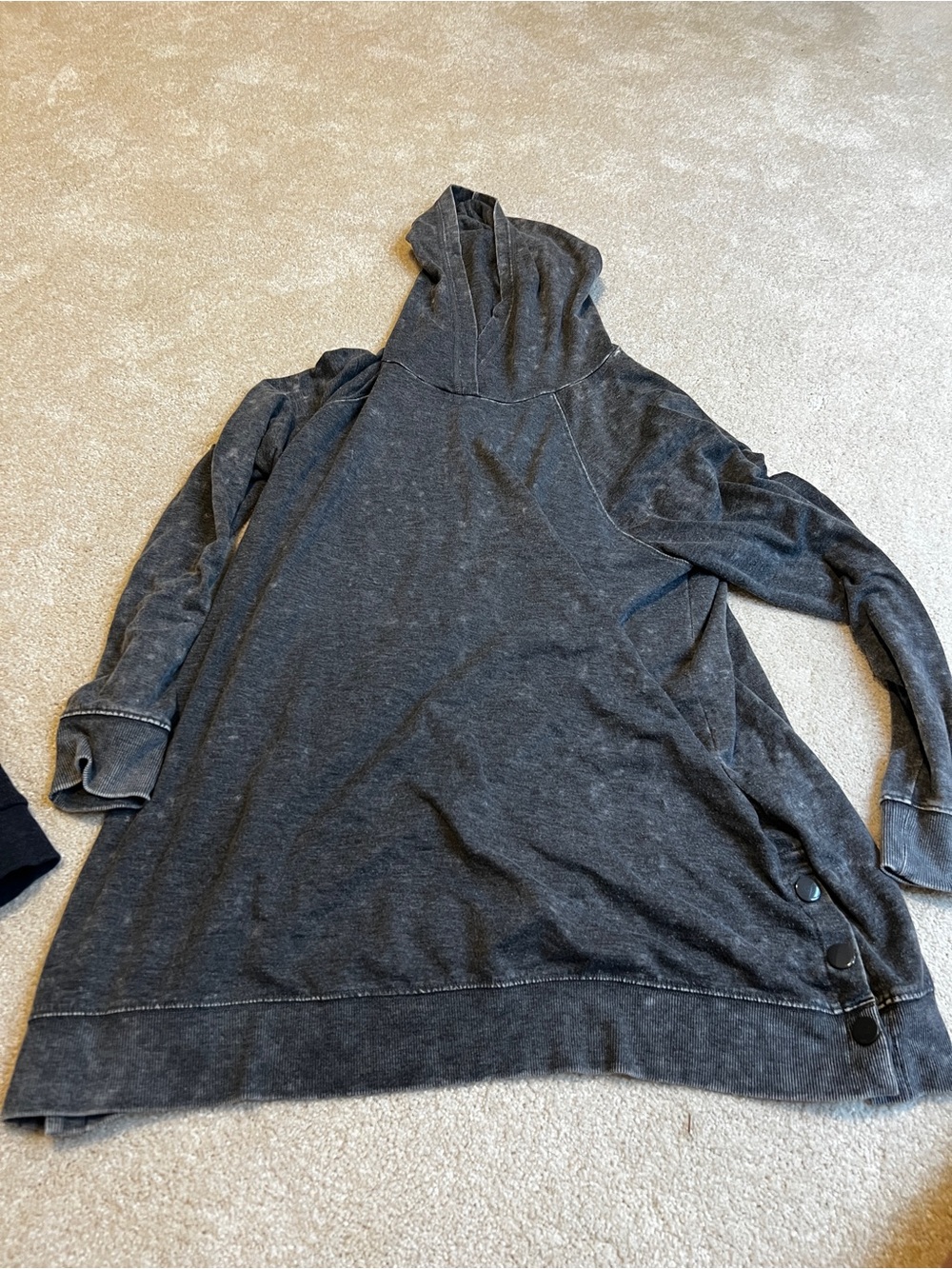 Women’s Hooded Pullover Sweater